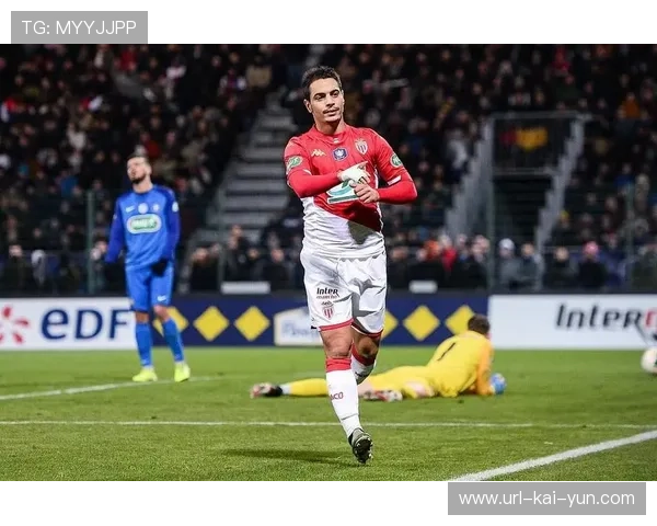 老将本耶德尔的自律，摩纳哥射手的延长巅峰秘诀