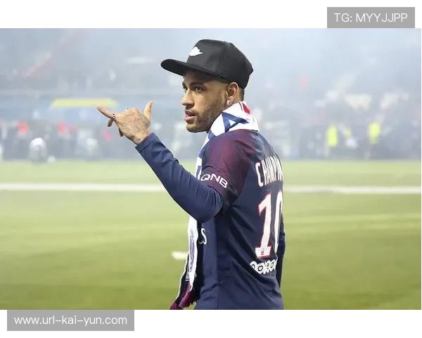 巴黎球迷高唱助威，恩詹图首发九号位表现亮眼