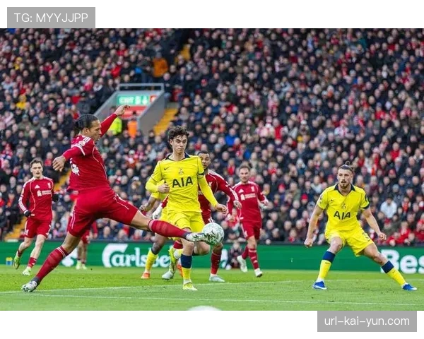 历史回顾：盘点英超历史上最后五轮逆转夺冠的经典案例